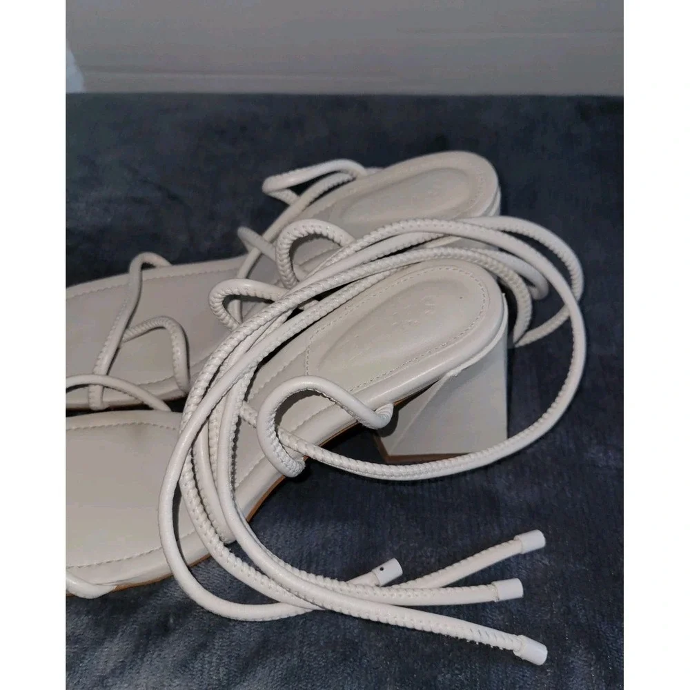 Schutz Womens Fernanda Ivory Strappy Heeled Sandals Sz 8.5 B Square Toe Lace Up‎